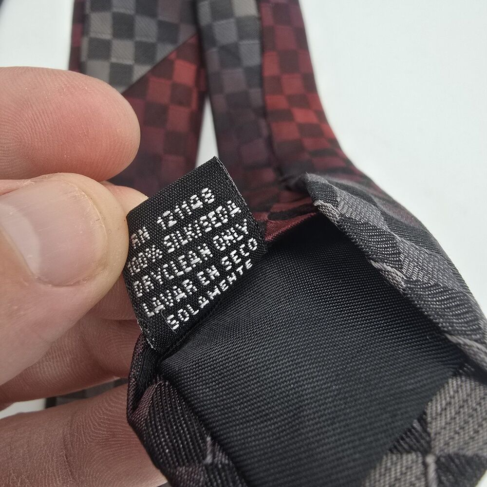 Axcess Red Grey Black geometric Silk tie 5 x 3 Necktie Vintage Menswear Suit - Picture 6 of 6